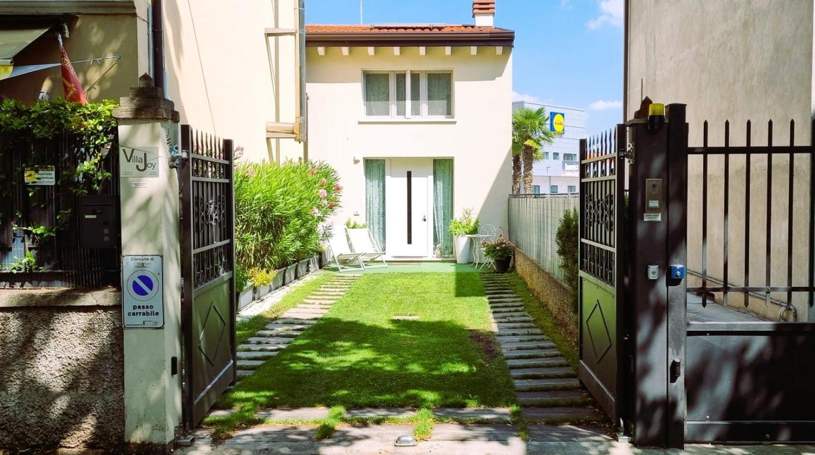 Villa Joy Verona - Luxury Chalet ภายนอก รูปภาพ